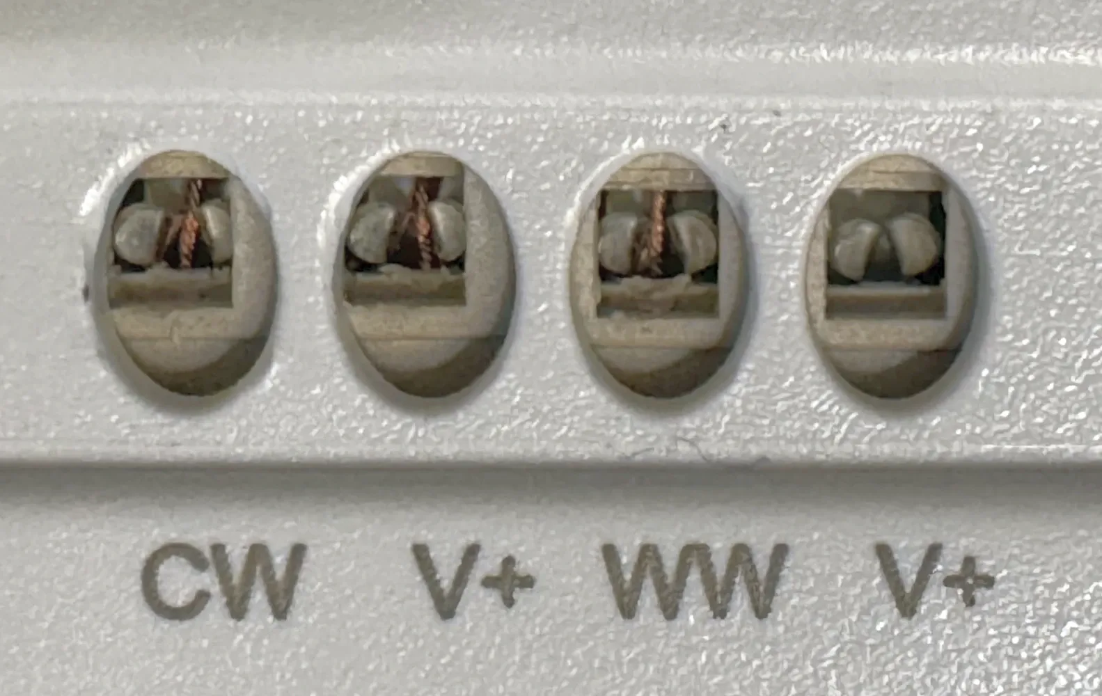 View of the wires captured by the metal fins